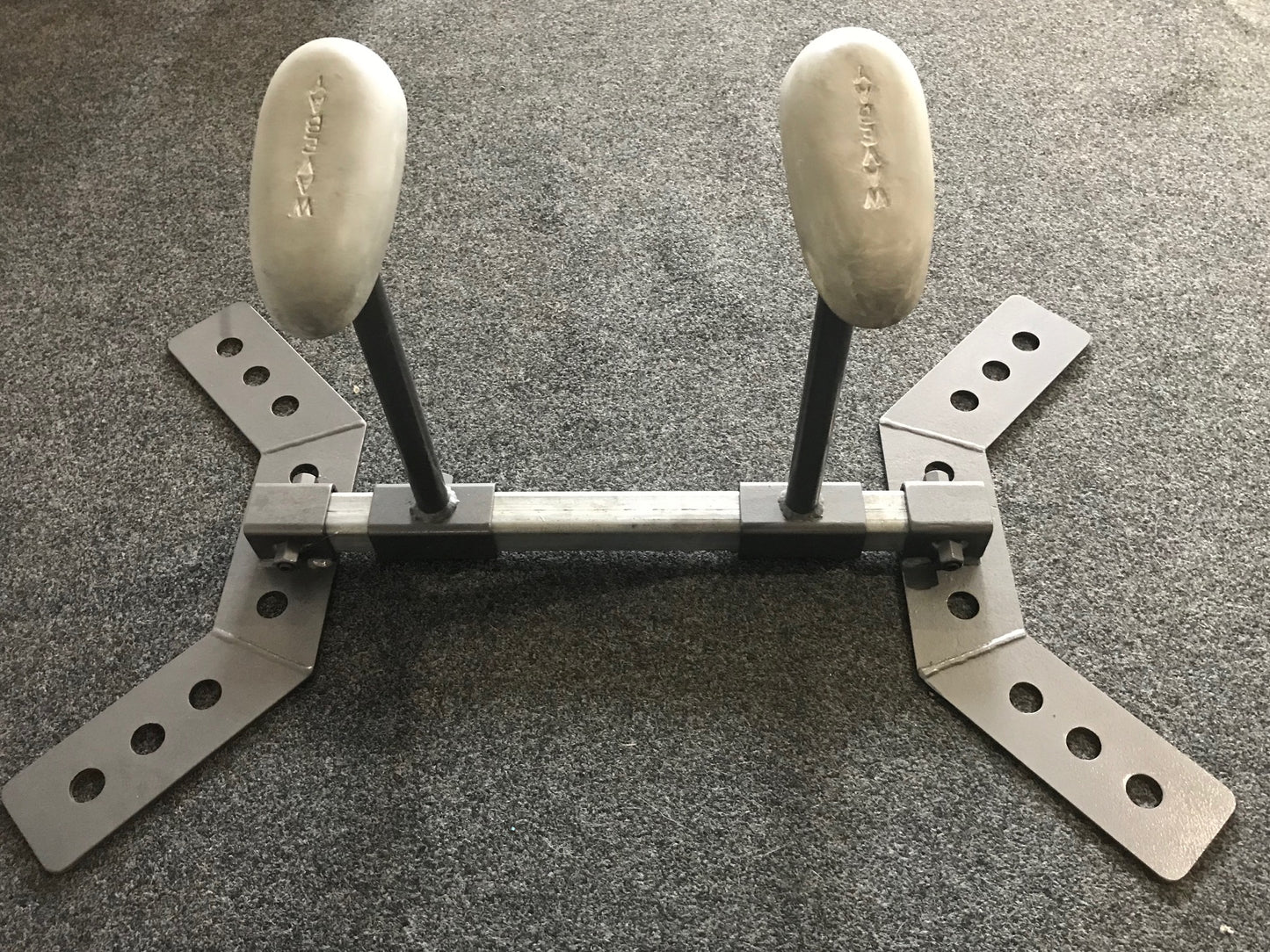 Handstand trainer with adjustable width